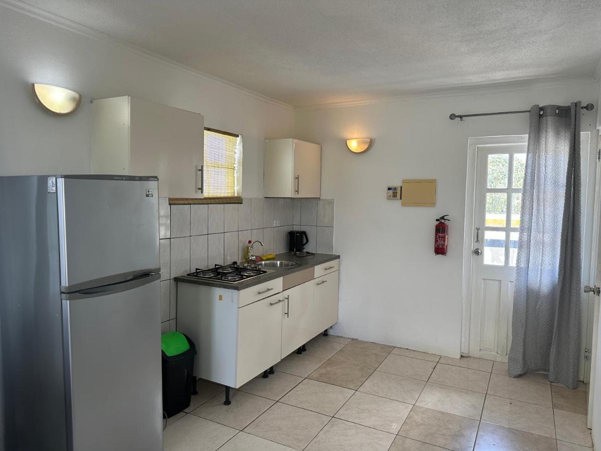 Studio - Begane Grond - Poolside Kralendijk Esterno foto